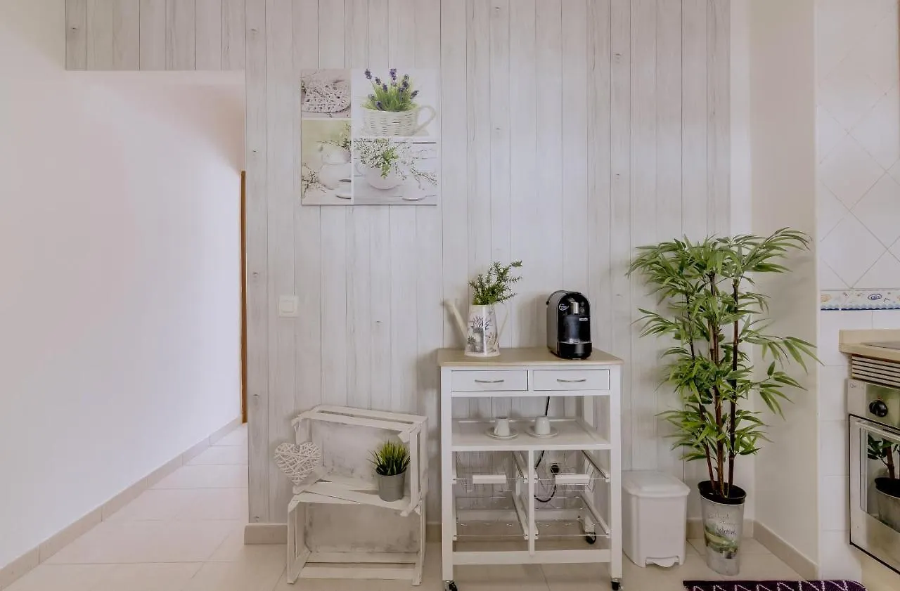 Moura Suite Studio - Vilamoura 0*,